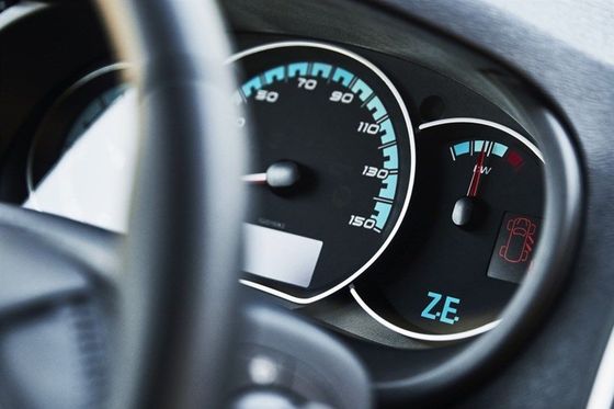 2 φορτηγό Seater με την καλύτερη τιμή στη Renault Kangoo, και confortable στα χαρακτηριστικά γνωρίσματα, την απόσταση σε μίλια, τη διάταξη θέσεων, και την απόδοση μηχανών