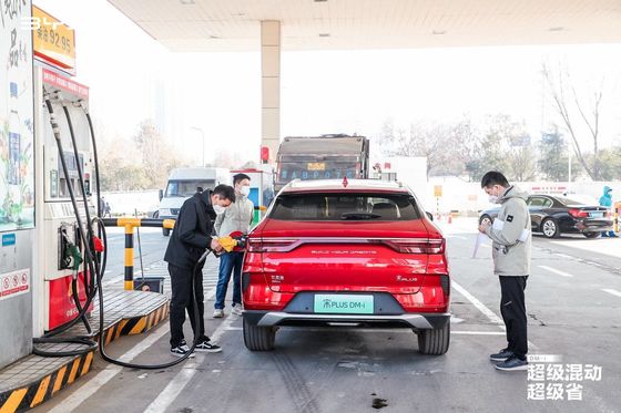ΜΕ ΚΙΝΗΤΗΡΙΟΥΣ ΤΡΟΧΟΎΣ φιλικά ηλεκτρικά αυτοκίνητα ECO