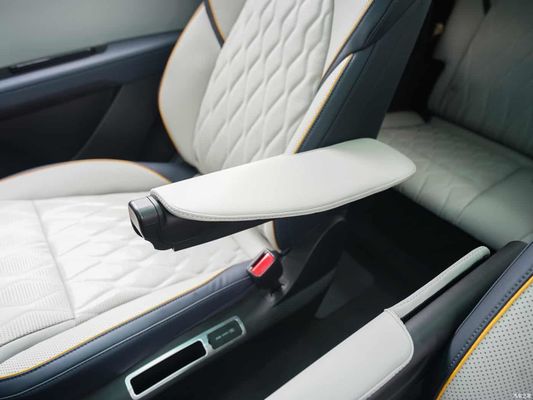 καθαρά ηλεκτρικά αυτοκίνητα ποσοστού 730Km