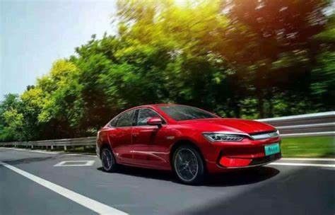 μέσου μεγέθους ηλεκτρικά αυτοκίνητα 400km