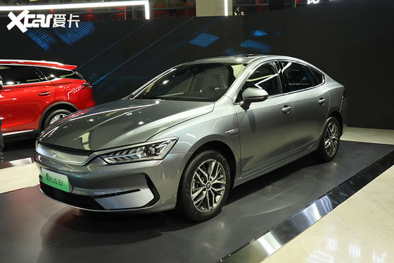 μέσου μεγέθους ηλεκτρικά αυτοκίνητα 400km