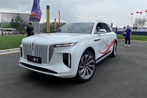 Λουξ μεγάλη ηλεκτρική σειρά αυτοκινήτων SUV Hongqi ε-HS9 120kWh 660km