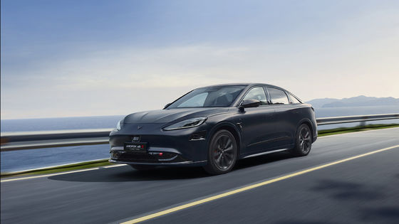 Μικρά ηλεκτρικά SUV αυτοκίνητα 500km ARCFOX S FWD σειράς αριστερό αυτοκίνητο οδήγησης