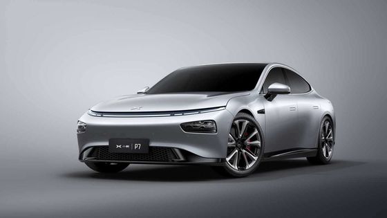 Τετράτροχα ηλεκτρικά οχήματα 480km Xiaopeng P7 ηλεκτρικό ενήλικο Συμβούλιο Πολιτιστικής Συνεργασίας αυτοκινήτων πιστοποιημένο