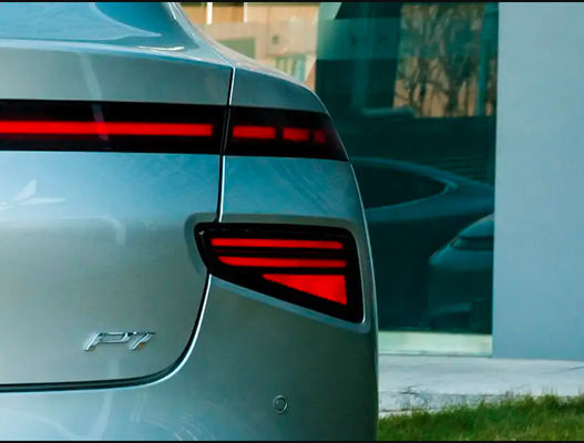 Τετράτροχα ηλεκτρικά οχήματα 480km Xiaopeng P7 ηλεκτρικό ενήλικο Συμβούλιο Πολιτιστικής Συνεργασίας αυτοκινήτων πιστοποιημένο