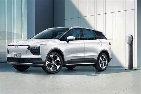 καθαρά ηλεκτρικά αυτοκίνητα AIWAYS U5 μακροχρόνιου ποσοστού 403km με την ταχύτητα 160Km/H