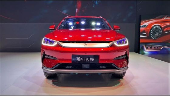 LHD που οδηγεί τα αυτόματα ηλεκτρικά οχήματα