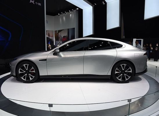 Ευφυές ηλεκτρικό αυτοκίνητο Xpeng P7 Nedc 2WD Limousine σειρά 4WD 480 586 670 706km