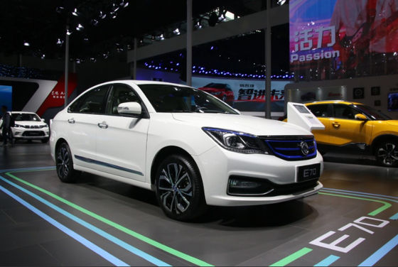 Dongfeng καθαρή της EV αυτοκινήτων ανώτατη ταχύτητα αυτοκινήτων 150km/H οχημάτων Fengshen E70 ηλεκτρική