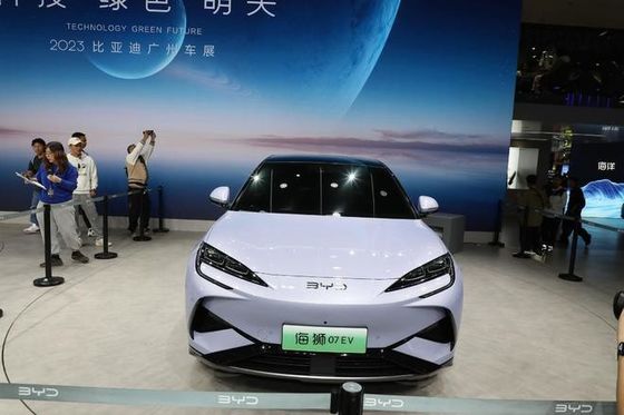 Όμορφο καθαρό ηλεκτρικό BYD Sea Lion 07 EV αυτοκίνητο νέο ενεργειακό όχημα με μπαταρία λεπίδας