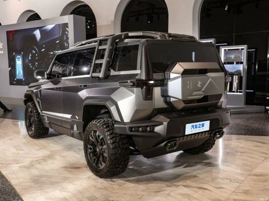 Μεγάλο EV αυτοκίνητο στο Dongfeng Mengshi M-Hero 917 EV Η παραγωγή ξεκίνησε 1000 HP 505 Km εμβέλεια κάτω από την κουκούλα