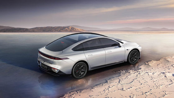 Το Dongfeng Eπ 007 με 1200 χλμ. αυτονομία και Μαξ ταχύτητα 165 χλμ/ώρα 5 πόρτες