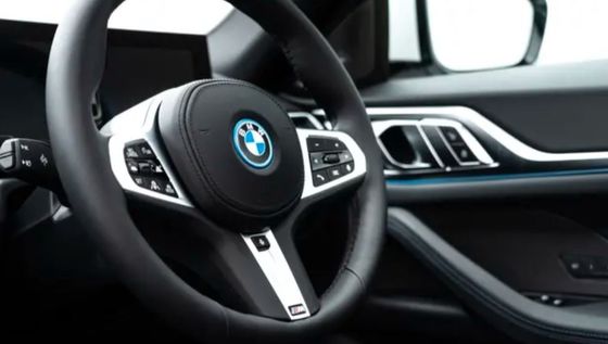 Η πιο πρόσφατη και τετρακίνητη BMW i4 με διπλό ηλεκτρικό κινητήρα power&hatchback available