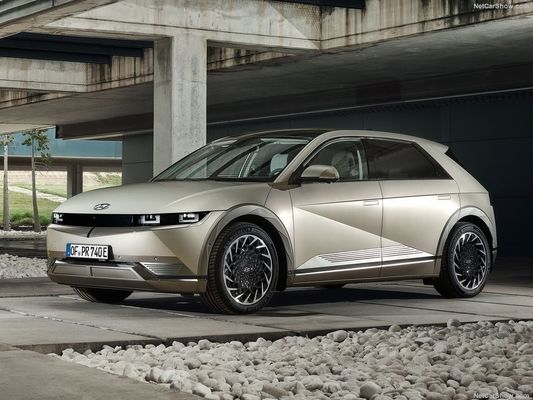 νέα οικογένεια απόλυτα ηλεκτρικών αυτοκινήτων από την Hyundai Ioniq5 γοητευτική, μελλοντική σχεδίαση με εμβέλεια 430 χλμ.