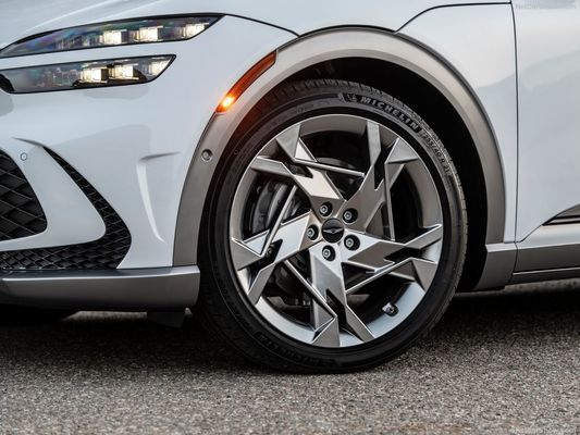 Genesis GV60 Upmarket All Electric Οικογενειακό Αυτοκίνητο με μπαταρία 76.4kwh 350Nm Of Torque Boost & Drift μοντέλο