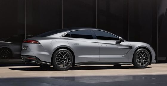 ΠΡΟΣΟΧΗ 2024 Νέο EV αυτοκίνητο BYD Yangwang U7 Sedan Αντίσταση ανέμου Cd 0.195 240Kw ισχύς κινητήρα