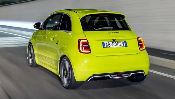 Γλυκό και σπορ στο Abarth 500e Hot Hatchback Ηλεκτρικό αυτοκίνητο όσο διασκεδαστικό όσο η βενζίνη 152P.S.