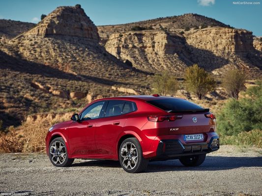 Ζεστή πώληση Μακροδιάστημα Ηλεκτρικό αυτοκίνητο 2024 για BMW IX2 449Km High Speed Auto νέο αυτοκίνητο ενέργειας