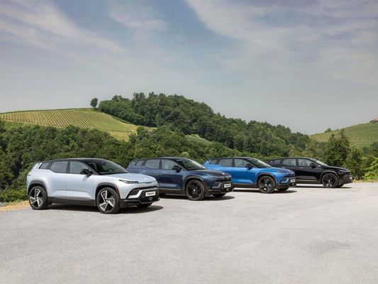 χαρακτηριστικό επιθυμητό ηλεκτρικό SUV της οικογένειας ηλεκτρικών SUV Fisker Ocean με ισχύ 556bhp/737Nm