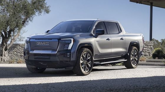 GMC Sierra EV διπλό κινητήρα κινητήρα με 754P που έχει χαρακτηριστεί για να ρυμουλκήσει έως 9500 λίβρες και μπορεί να τραβήξει μέχρι 1300 λίβρες ωφέλιμου φορτίου