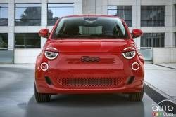 2024 FIAT 500e FWD Μίνι ηλεκτρικά αυτοκίνητα 42kwh μπαταρία με μέγιστη ταχύτητα 94mph