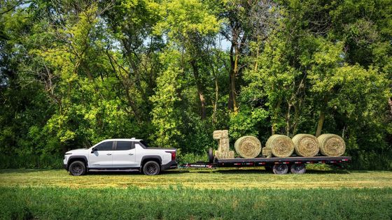 Νέα ενέργεια pickup 2024 Chevrolet Silverado EV με εντυπωσιακή 450 μίλια EPA εμβέλεια εργάζονται σε 10000lb ικανότητα ρυμούλκησης