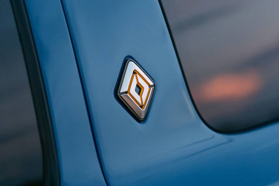 2023 RIVIAN R1S Τέσσερις κινητήρες 800P.S οριακή εμβέλεια 660km χτυπάει 60 mph σε 3,1 δευτερόλεπτα όλα ηλεκτρικό κινητήρα W 7seats upscale carbine