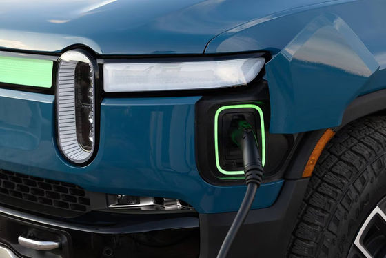 2023 RIVIAN R1S Τέσσερις κινητήρες 800P.S οριακή εμβέλεια 660km χτυπάει 60 mph σε 3,1 δευτερόλεπτα όλα ηλεκτρικό κινητήρα W 7seats upscale carbine