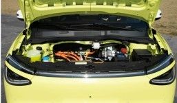 Νέο Pure EV αυτοκίνητα Dongfeng Nammi 01 hatchback EV και εντυπωσιακή αυτονομία και μπαταρία στερεής κατάστασης