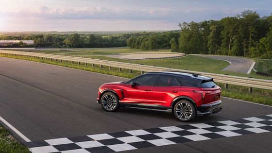 Το πρώτο πλήρως ηλεκτρικό SUV της Chevrolet, το Chevrolet Blazer EV 2024 προσφέρει 557 ίππους και αυτονομία 324 μιλίων