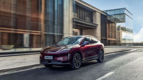 Το 2023 το GAC Aion's Hyper HT Fastback SUVRWD έκδοση ανταλλαγής μπαταρίας με πόρτες Gull Wing, 245 HP, 550 Km Of range