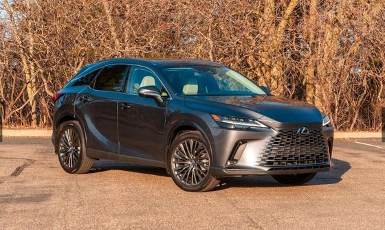 Λοξοφόρο crossover SUV 2024 Lexus RX 450h+ PHEV με ηλεκτρική αυτονομία 37 μιλίων