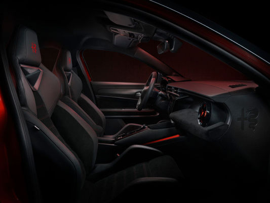 Το πιο σπορ, μικρό αυτοκίνητο της Alfa Romeo, το πρώτο EV Milano με δύο επιλογές κίνησης, 156h και 240h WLTC 240 μίλια.