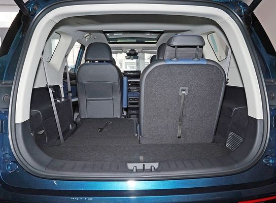 Livan Geely Ruilan 9 EV Αυτοκίνητο 470χλμ. Ακτίνα Καθαρά Εβ Αυτοκίνητα Νέα Ενέργεια Οχήματα