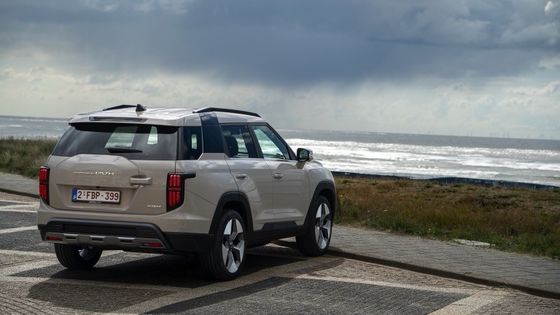 Νέο καθαρό ηλεκτρικό όχημα KGM Torres EVS 109mph Μέγιστη ταχύτητα 152kw 207Ps Μέγιστη ισχύς έτοιμη να πάει καθαρό ηλεκτρικό αυτοκίνητο