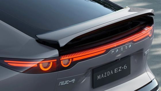 Το πρώτο καθαρά ηλεκτρικό όχημα Mazda EZ-6 είναι ένα κομψό πίσω τροχιά οδήγηση Saloon με