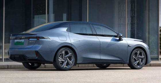 Ενίσχυρο νέο υβριδικό αυτοκίνητο LYNK & CO 07 EM-P με 163 PS και 255 Nm ροπής και 160kw κινητήρα & 3 ταχύτητα DHT κιβώτιο ταχυτήτων