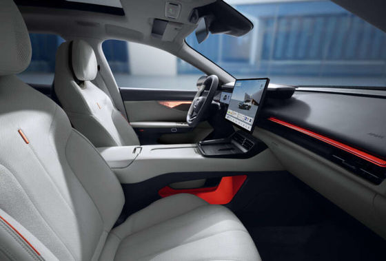 Ενίσχυρο νέο υβριδικό αυτοκίνητο LYNK & CO 07 EM-P με 163 PS και 255 Nm ροπής και 160kw κινητήρα & 3 ταχύτητα DHT κιβώτιο ταχυτήτων