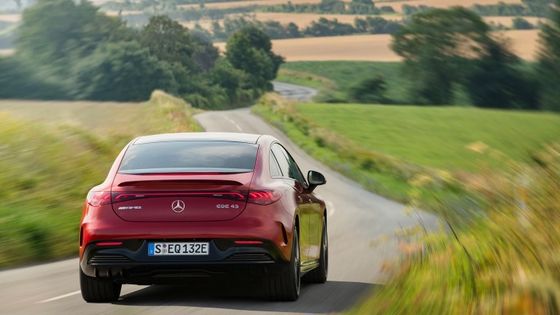 Ηλεκτρικό όχημα Mercedes-Benz EQE AMG 43 4MATIC μπαταρία 90,6kwh 450km αυτονομία με 350kw/476P.s ισχύς κινητήρα