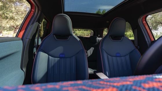 Όλο νέο MINI Aceman SE 54.2kwh μπαταρία με δυνατή 215hp & 330N.m κινητήρα 7.1s επιτάχυνση 0-100km / h