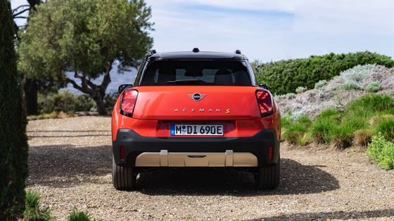 Όλο νέο MINI Aceman SE 54.2kwh μπαταρία με δυνατή 215hp & 330N.m κινητήρα 7.1s επιτάχυνση 0-100km / h
