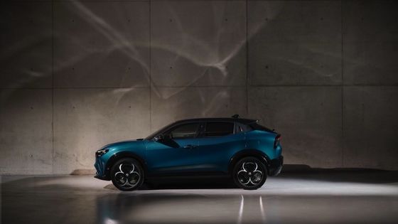 Πρώτο ηλεκτρικό αυτοκίνητο Alfa Romeo Junior Electric με μπαταρία 54,8kwh και μέγιστη ισχύ 158kW, μέχρι και 345 μίλια.