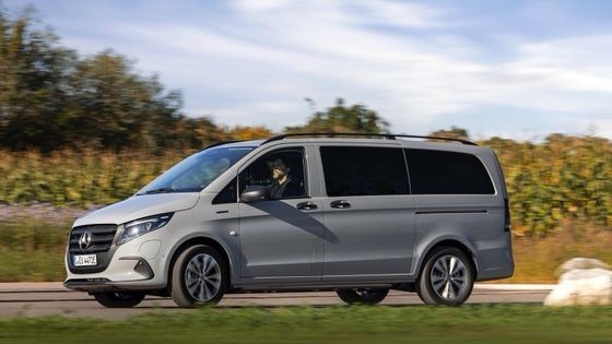 9 θέσεις EV Mercedes-Benz EVito Tourer Long με ηλεκτρικό κινητήρα 201bhp και μπαταρία 90kWh