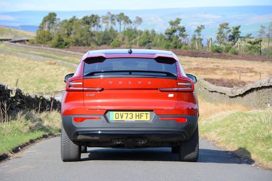 Όλο το EV Volvo EC40 Ultimate Twin Motor με WLTP 326Miles 4.7sec επιτάχυνση 0-62mph 408hp κινητήρα ίππων