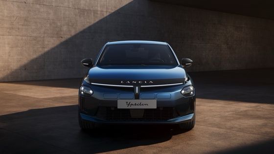 Το πρώτο ηλεκτρικό αυτοκίνητο της Lancia Ypsilon με εμπρός κινητήρα για 154 ίππους και 260 N.m.