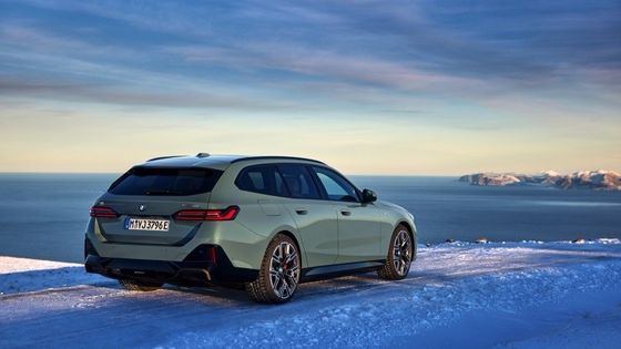 Νέο ηλεκτρικό αυτοκίνητο που ταιριάζει με μπαταρία 84,4kWh 329 μίλια αυτονομία με 335bhp/430Nm στην BMW i5 Touring eDrive40 μονής ταχύτητας RWD