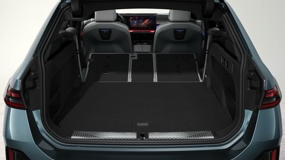 Νέο ηλεκτρικό αυτοκίνητο που ταιριάζει με μπαταρία 84,4kWh 329 μίλια αυτονομία με 335bhp/430Nm στην BMW i5 Touring eDrive40 μονής ταχύτητας RWD