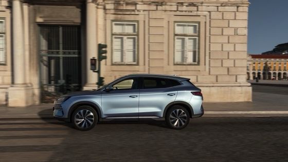 FWD 1.5L κινητήρας At BYD SEAL U DM-i PHEV Ηλεκτρικό αυτοκίνητο με ηλεκτρικό κινητήρα 18.3kwh μπαταρία Μέγιστη ισχύς 214bhp