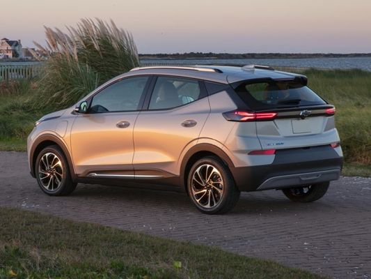 Ένα εκπληκτικά υψηλής τεχνολογίας ηλεκτρικό όχημα στο Chevrolet Bolt EUV Ηλεκτρικό αυτοκίνητο με εμβέλεια 238 μίλια Νέο ηλεκτρικό SUV