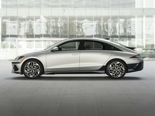 Το πιο ενεργειακά αποδοτικό EV 2 Hyundai Ioniq 6 καθαρό ηλεκτρικό όχημα με εμβέλεια 361 μίλια καλύπτει 4,17 μίλια/kwh Μεγάλη εμβέλεια